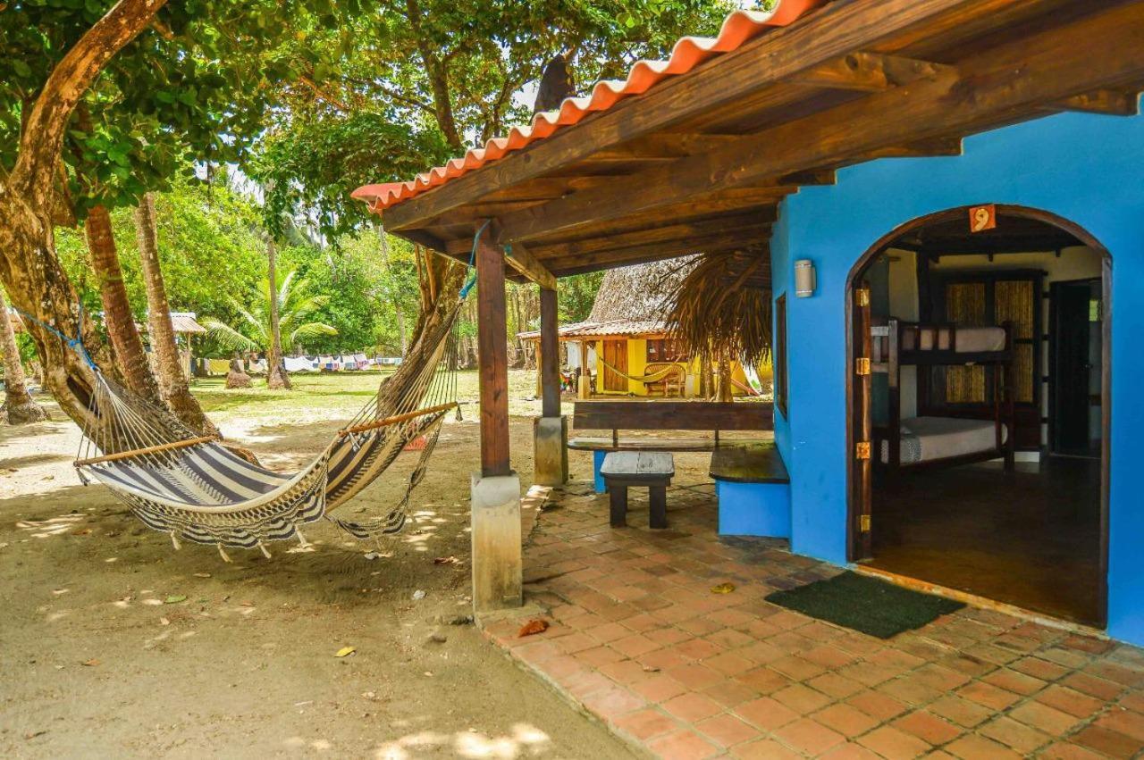 Hotel Oasis & Surf Camp Санта-Каталина Экстерьер фото