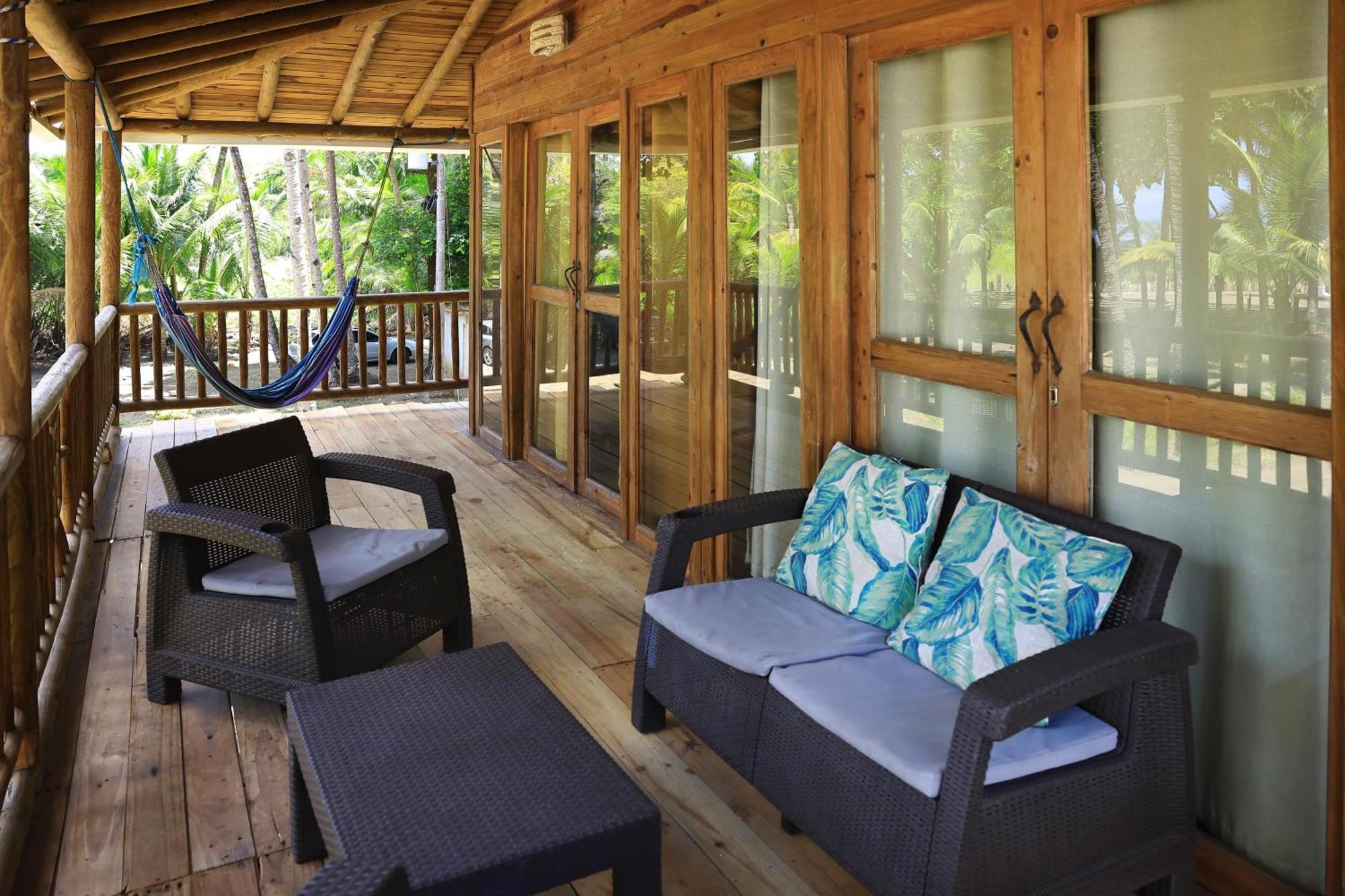 Hotel Oasis & Surf Camp Санта-Каталина Экстерьер фото