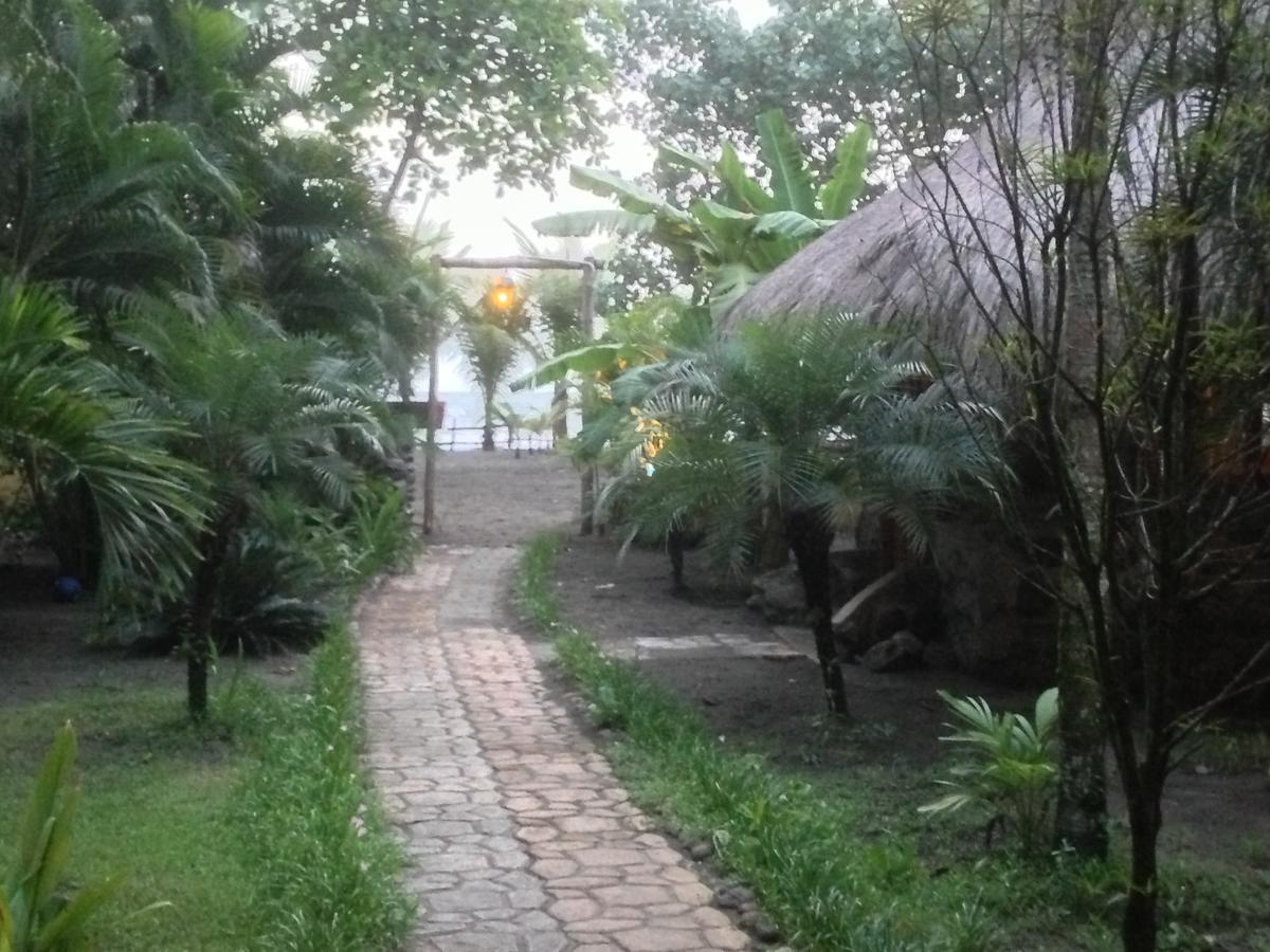 Hotel Oasis & Surf Camp Санта-Каталина Экстерьер фото